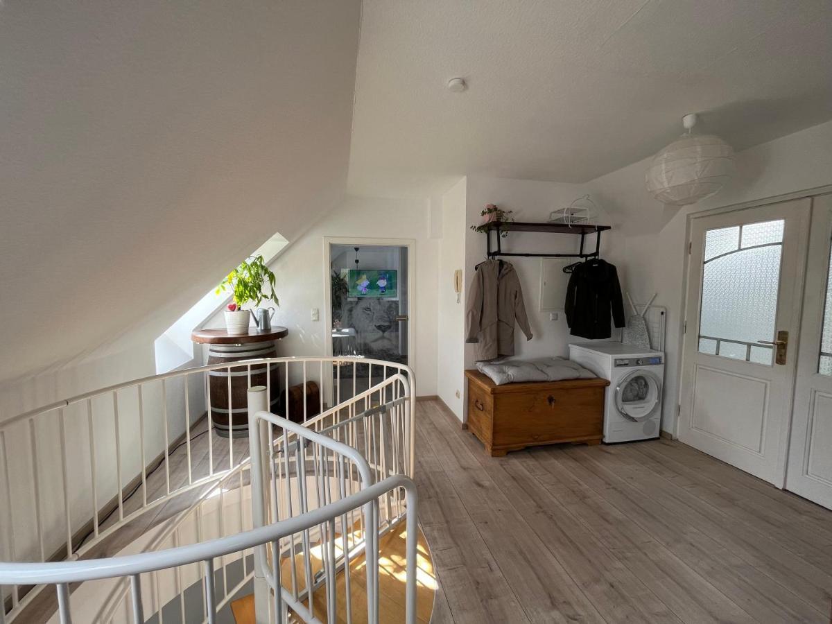 105 Qm Neues Klimatisiertes Appartment Fuer Familien Privater Parkplatz Chemnitz Buitenkant foto