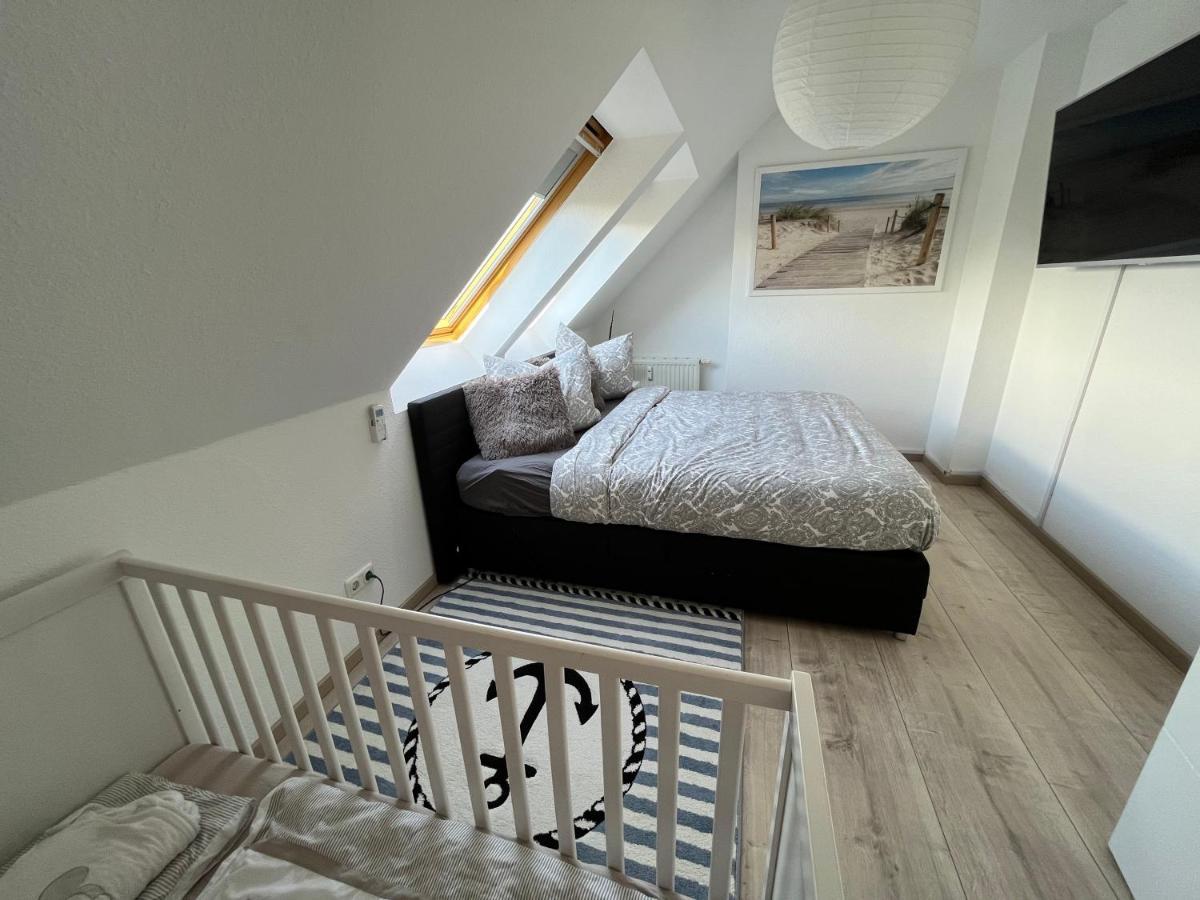 105 Qm Neues Klimatisiertes Appartment Fuer Familien Privater Parkplatz Chemnitz Buitenkant foto